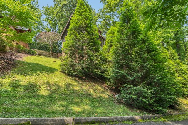 110 Village Way, Lancaster, TN 38569