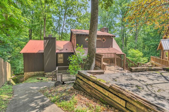 110 Village Way, Lancaster, TN 38569