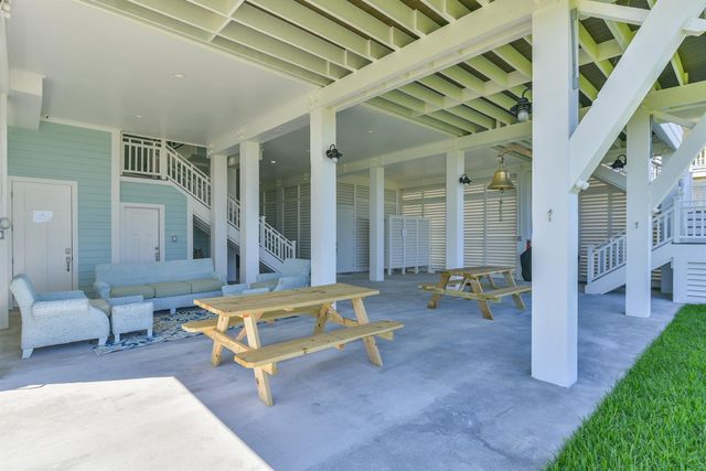 25715 Snowy Egret Drive, Galveston, TX 77554