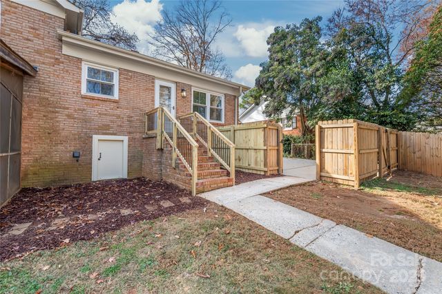 1527 Tamworth Drive, Charlotte, NC 28210