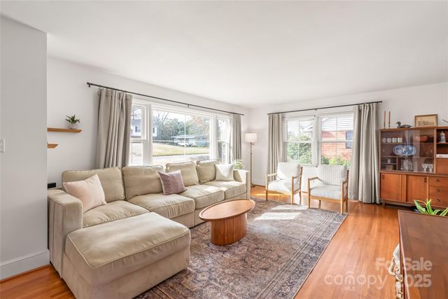 1527 Tamworth Drive, Charlotte, NC 28210