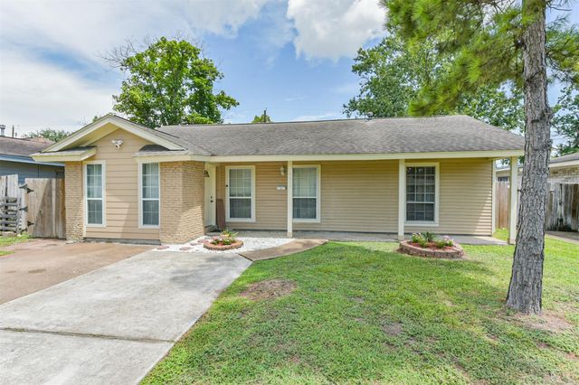3809 Newton Drive, Pasadena, TX 77503