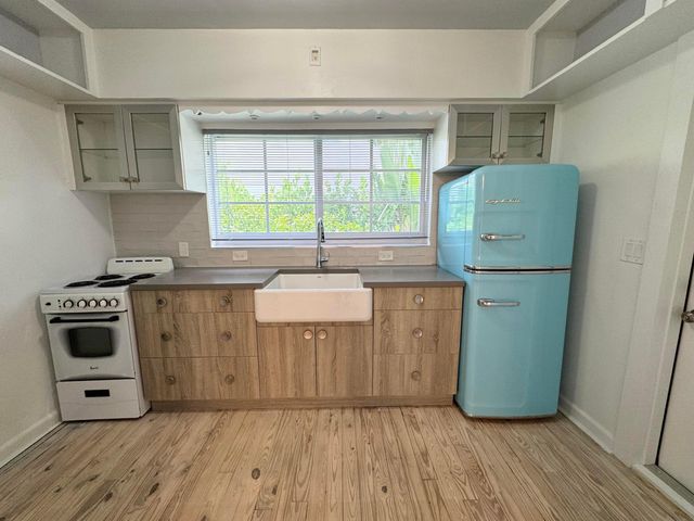 210 S Ocean Breeze 1, Lake Worth Beach, FL 33460