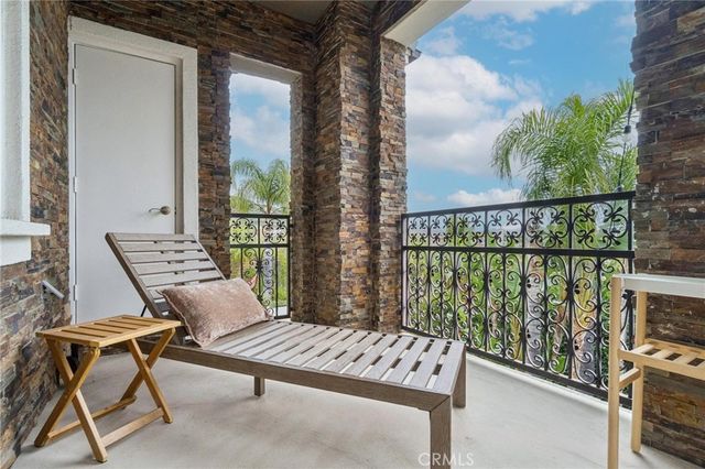 29336 Madeira Lane, Valencia, CA 91354