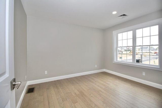 47 Seth Daniel Drive, New Bedford, MA 02745