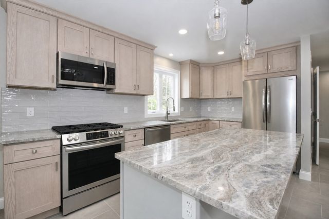 47 Seth Daniel Drive, New Bedford, MA 02745
