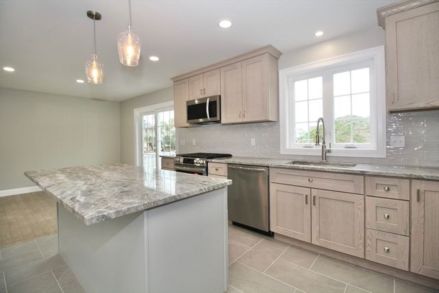 47 Seth Daniel Drive, New Bedford, MA 02745