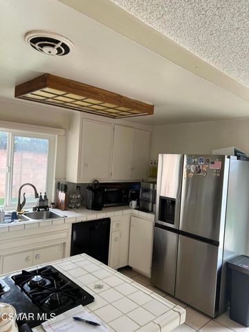 2031 Socrates Avenue, Simi Valley, CA 93065