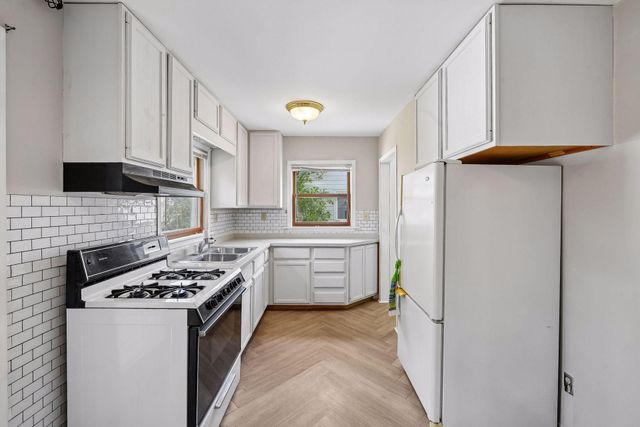 1427 1st Street SE, Rochester, MN 55904