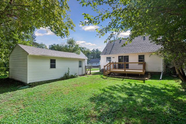 1427 1st Street SE, Rochester, MN 55904
