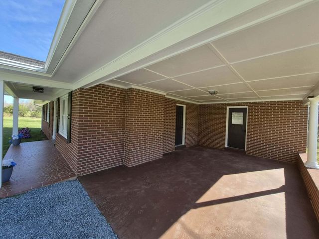 1232 Prillaman Switch RD, Ferrum, VA 24088