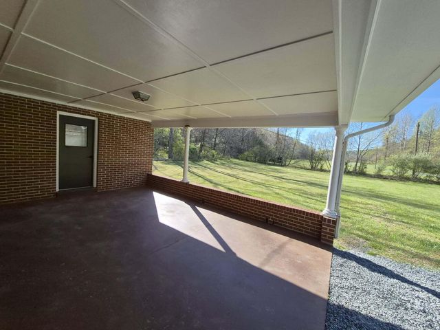 1232 Prillaman Switch RD, Ferrum, VA 24088