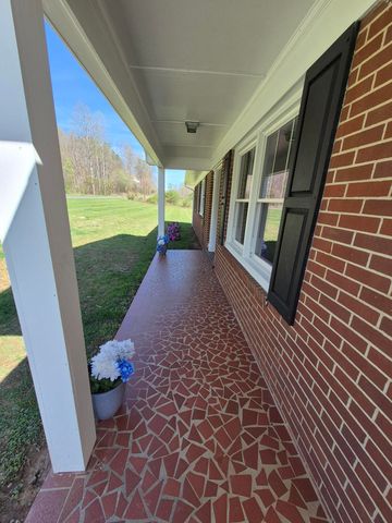 1232 Prillaman Switch RD, Ferrum, VA 24088