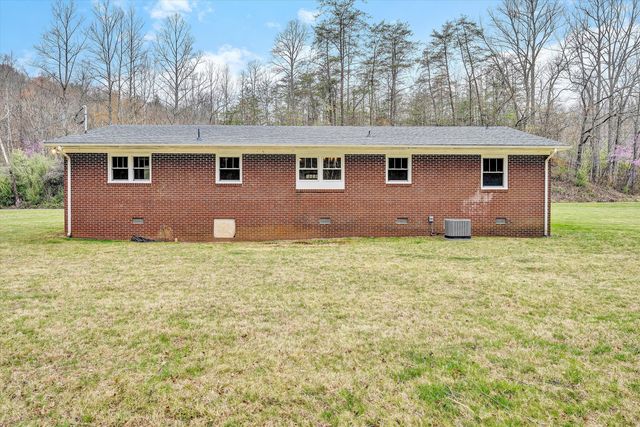 1232 Prillaman Switch RD, Ferrum, VA 24088