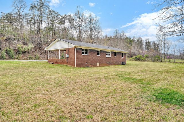 1232 Prillaman Switch RD, Ferrum, VA 24088