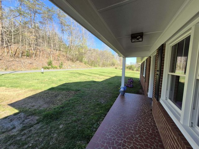 1232 Prillaman Switch RD, Ferrum, VA 24088
