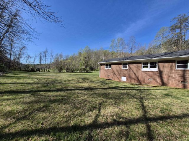 1232 Prillaman Switch RD, Ferrum, VA 24088