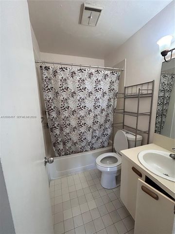 15630 SW 80th Street I305, Miami, FL 33193