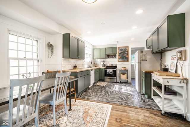 5925 Julian Avenue, Indianapolis, IN 46219