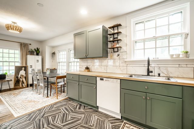 5925 Julian Avenue, Indianapolis, IN 46219