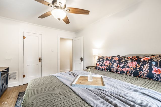 5925 Julian Avenue, Indianapolis, IN 46219