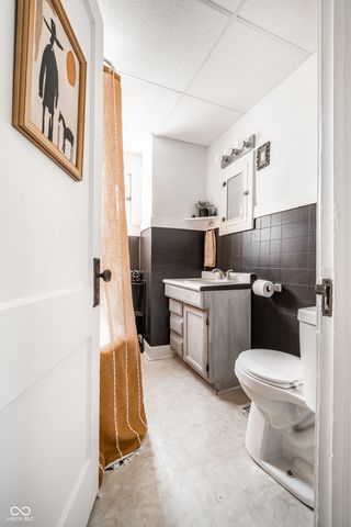 5925 Julian Avenue, Indianapolis, IN 46219