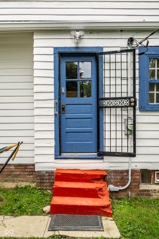 5925 Julian Avenue, Indianapolis, IN 46219