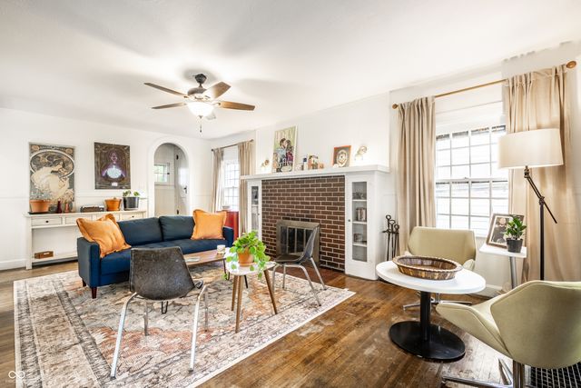 5925 Julian Avenue, Indianapolis, IN 46219