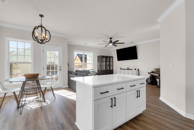 113 Amaranth Avenue, Summerville, SC 29483