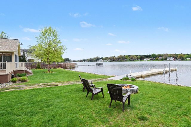 900 Rock Drive, Middleville, MI 49333