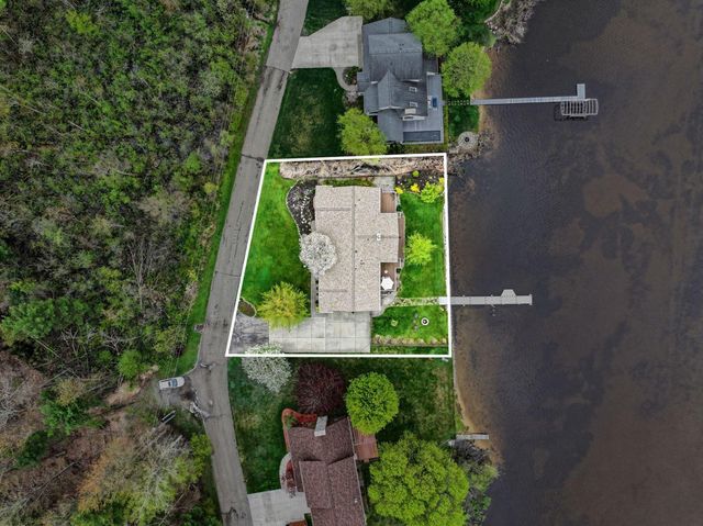 900 Rock Drive, Middleville, MI 49333