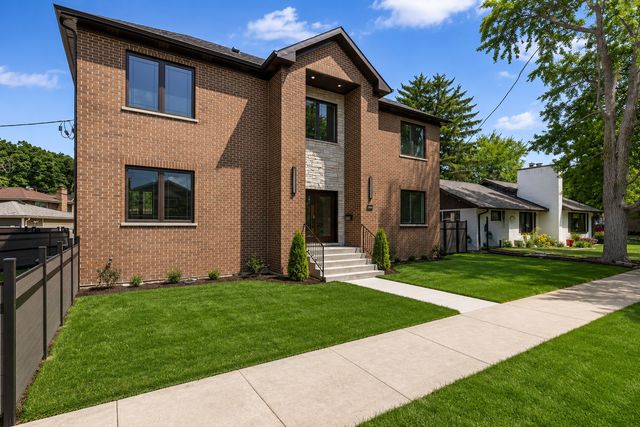 8640 Center Street, River Grove, IL 60171