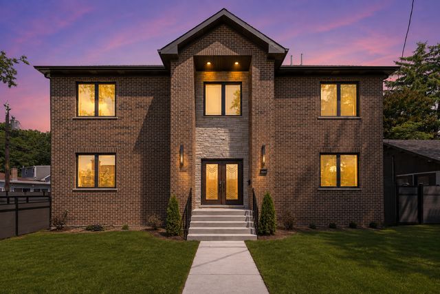 8640 Center Street, River Grove, IL 60171