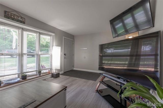 5509 Carla Drive, High Ridge, MO 63049