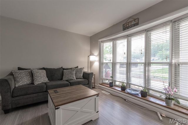 5509 Carla Drive, High Ridge, MO 63049