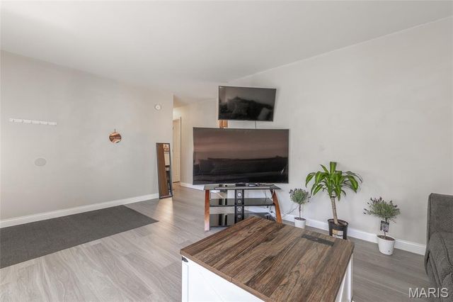 5509 Carla Drive, High Ridge, MO 63049