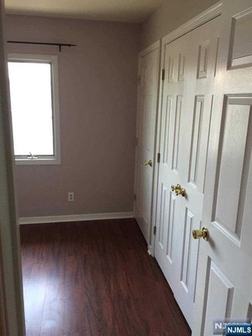 1-3-1 Orchard Park, Allendale, NJ 07401