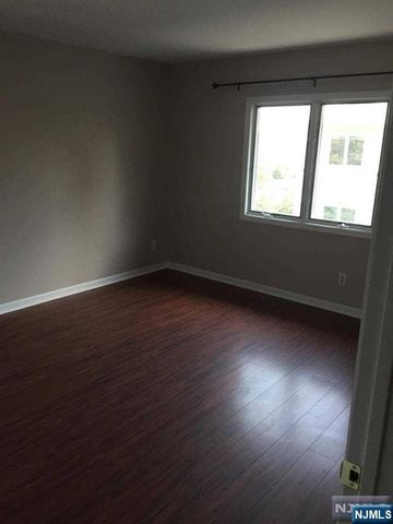 1-3-1 Orchard Park, Allendale, NJ 07401