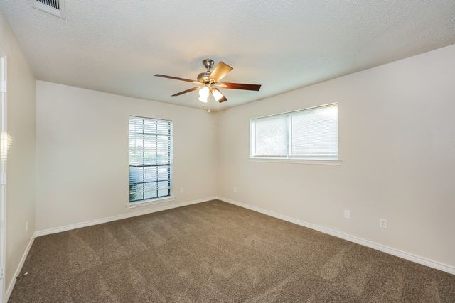 1617 James Good Lane, Garland, TX 75043