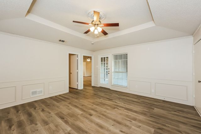 1617 James Good Lane, Garland, TX 75043