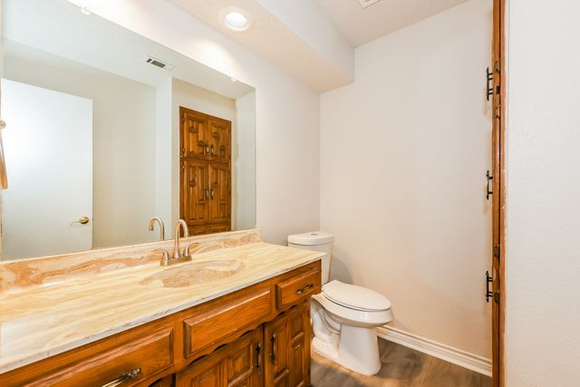 1617 James Good Lane, Garland, TX 75043