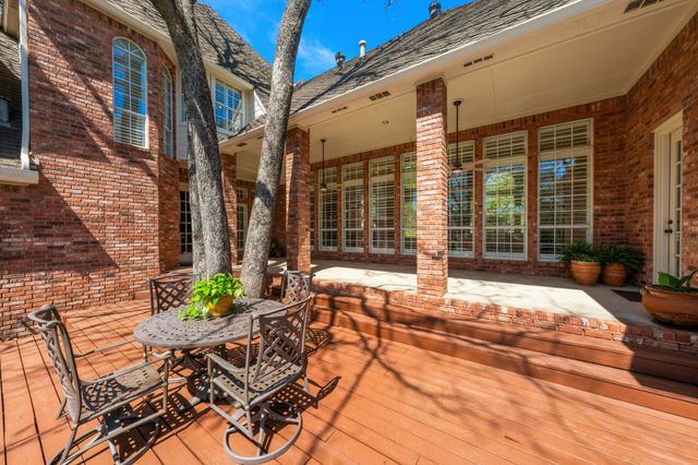 303 W Charlottesville Avenue, Colleyville, TX 76034