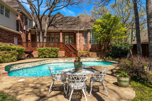 303 W Charlottesville Avenue, Colleyville, TX 76034