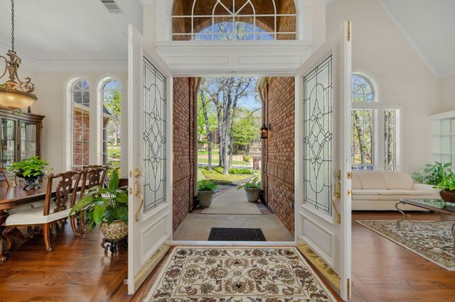 303 W Charlottesville Avenue, Colleyville, TX 76034