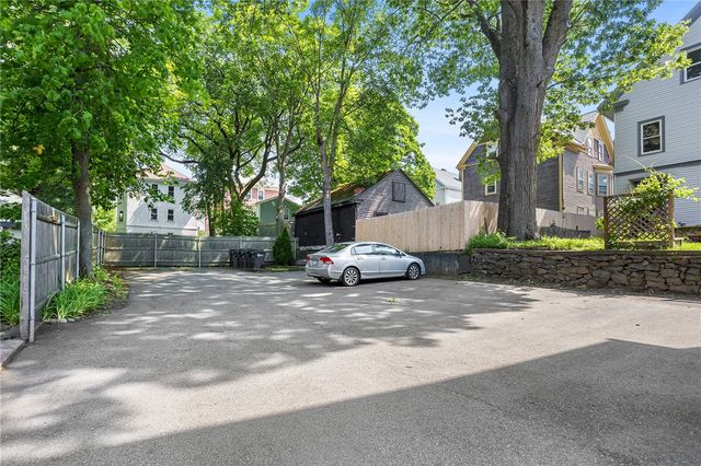 224 Olney Street 1, Providence, RI 02906
