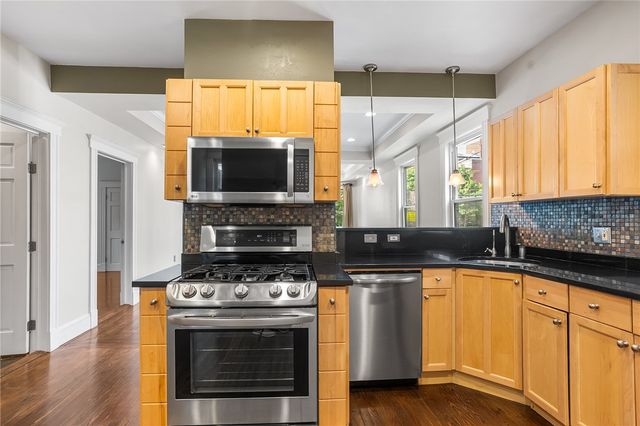 224 Olney Street 1, Providence, RI 02906