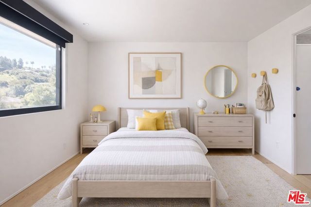 11428 Dona Lola Drive, Studio City, CA 91604