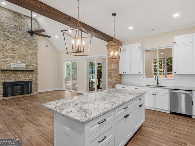 1019 Oakridge Drive, Griffin, GA 30223