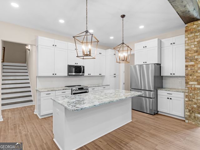 1019 Oakridge Drive, Griffin, GA 30223