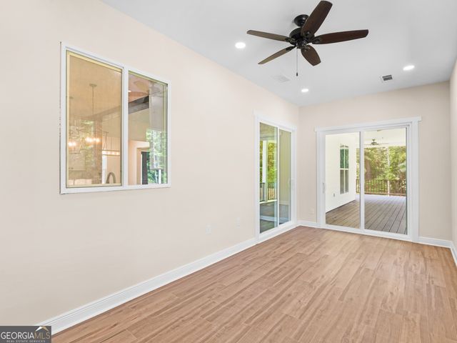 1019 Oakridge Drive, Griffin, GA 30223